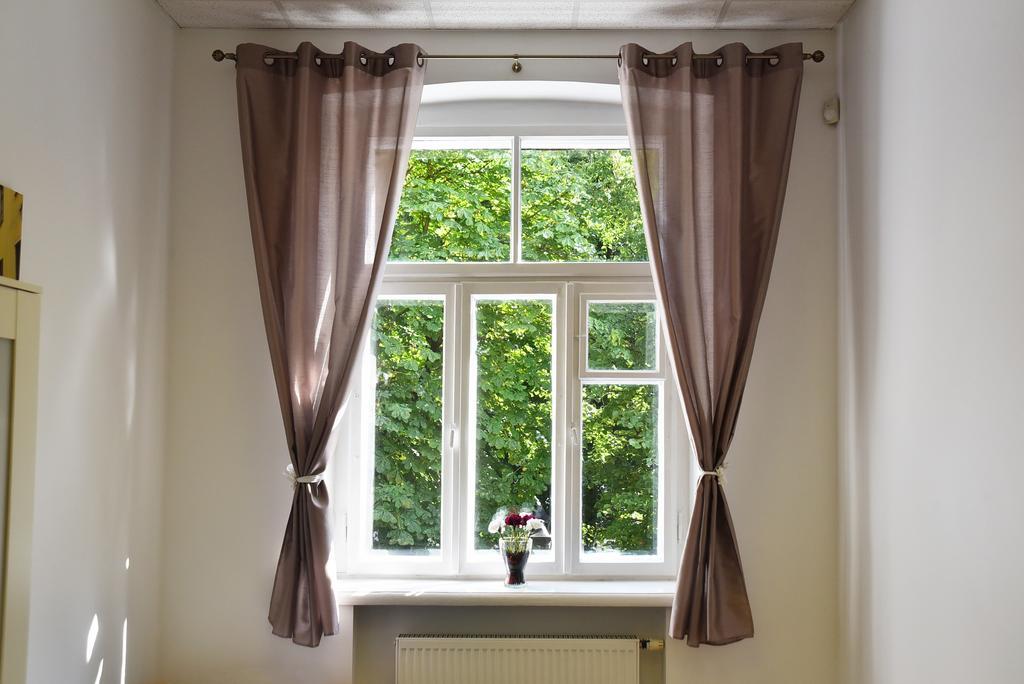 Laisves Avenue Hostel "Easy Kaunas" ภายนอก รูปภาพ