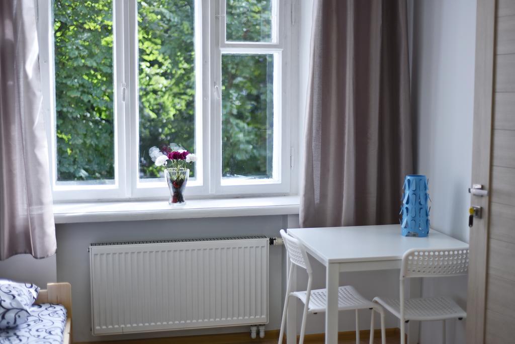 Laisves Avenue Hostel "Easy Kaunas" ภายนอก รูปภาพ