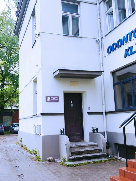 Laisves Avenue Hostel "Easy Kaunas" ภายนอก รูปภาพ